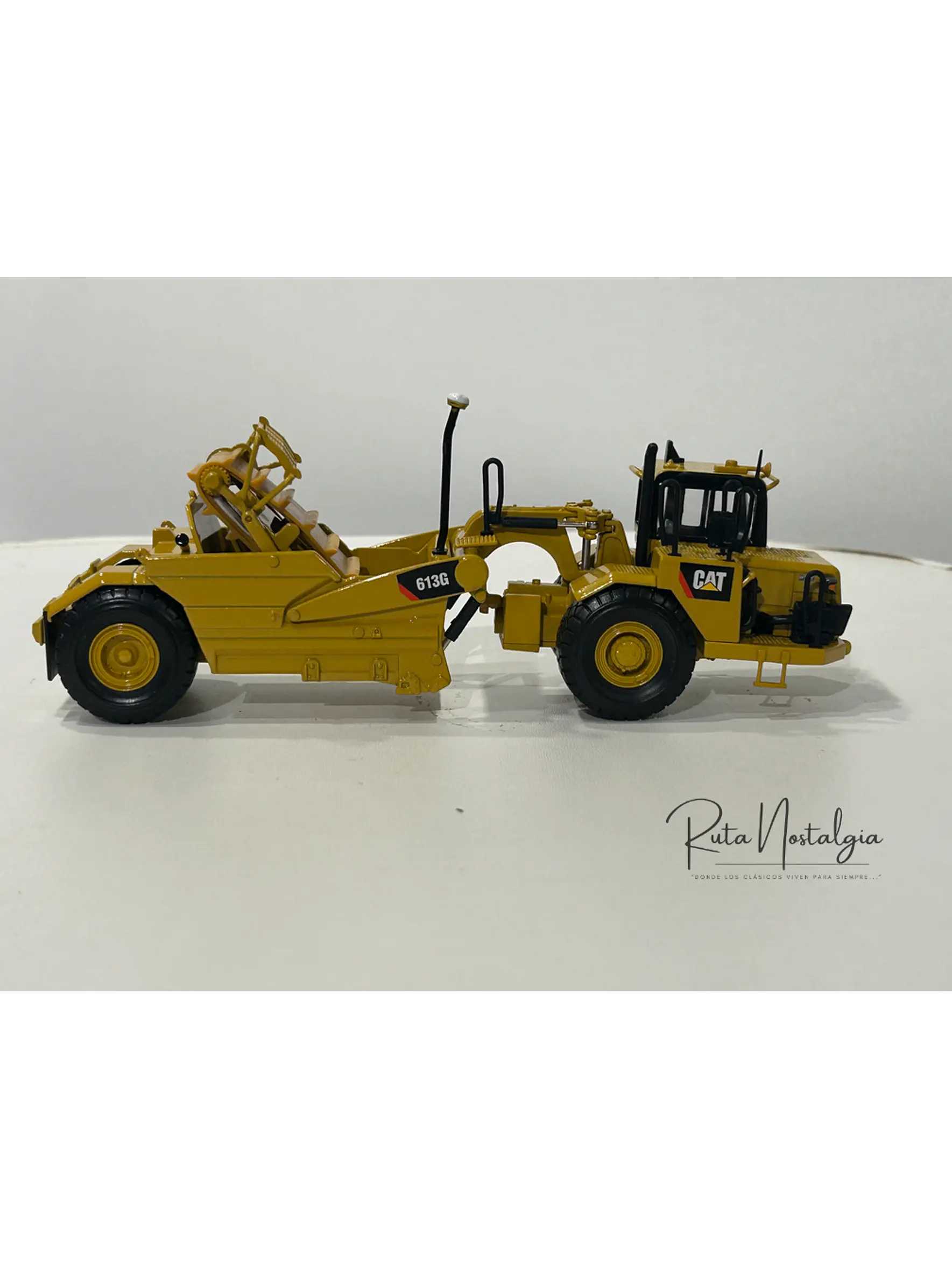 Motoniveladora autocargable CAT 623G  