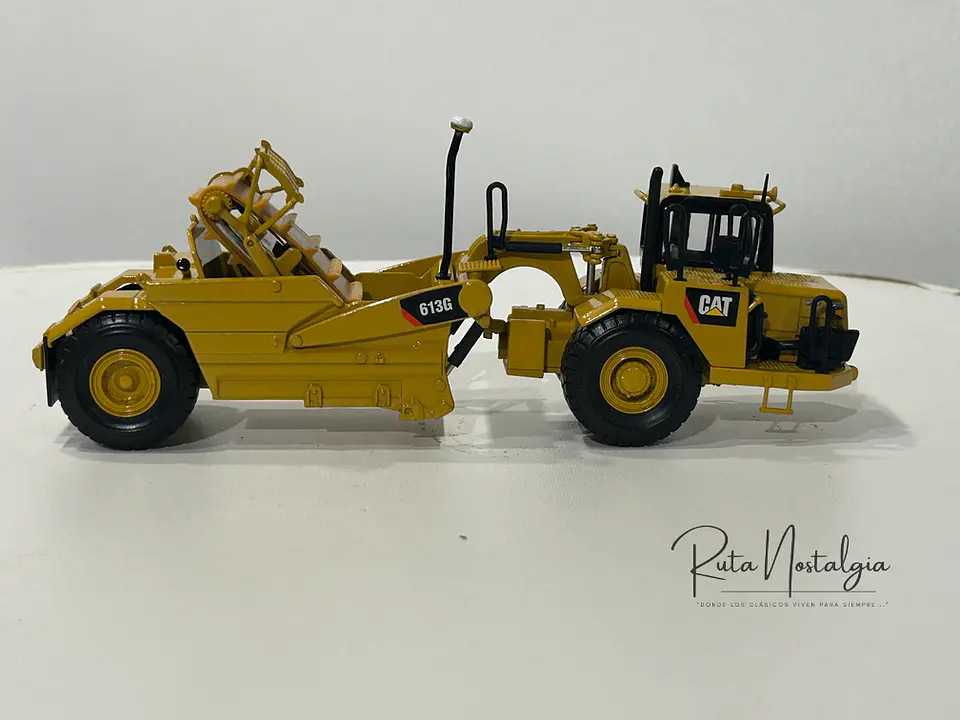 Maquinaria CAT 623G 