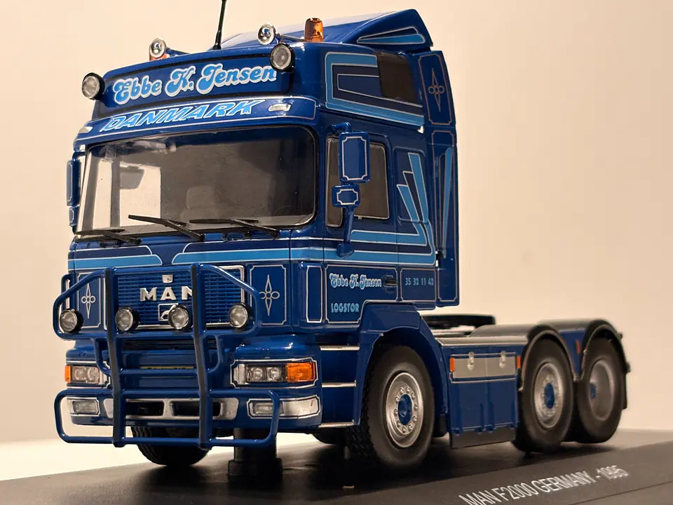 Camión MAN F2000 (1995) | IXO 1:43 Coleccionable 2