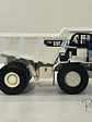 Camión Dumper - Highway truck CAT 775G | Norscot Edición Especial - 1:50 – Camión Minero a Escala Coleccionable (Sin caja original) - thumbnail 8