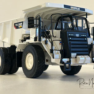 Camión Dumper - Highway truck CAT 775G | Norscot Edición Especial - 1:50 – Camión Minero a Escala Coleccionable (Sin caja original)