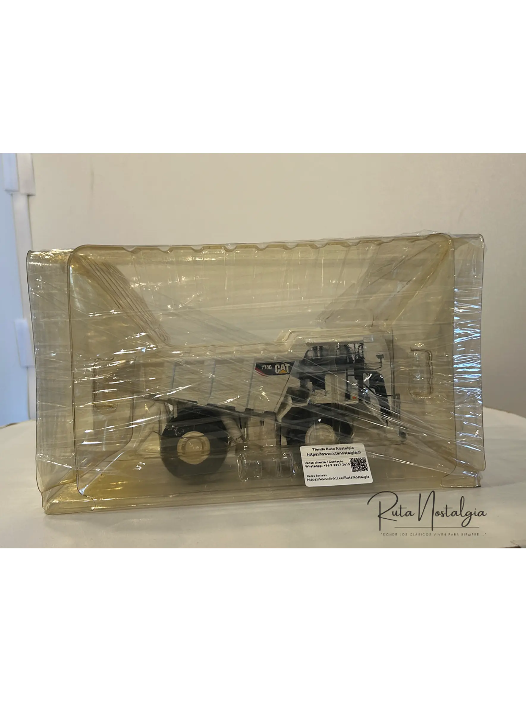 Camión Dumper - Highway truck CAT 775G | Norscot Edición Especial - 1:50 – Camión Minero a Escala Coleccionable (Sin caja original) 11