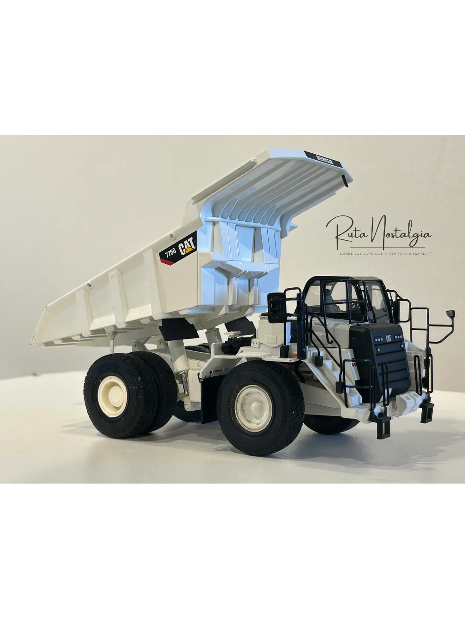 Camión Dumper - Highway truck CAT 775G | Norscot Edición Especial - 1:50 – Camión Minero a Escala Coleccionable (Sin caja original) 1