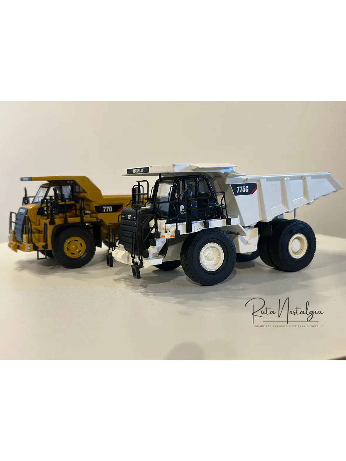 Camión Dumper - Highway truck CAT 775G | Norscot Edición Especial - 1:50 – Camión Minero a Escala Coleccionable (Sin caja original) 10