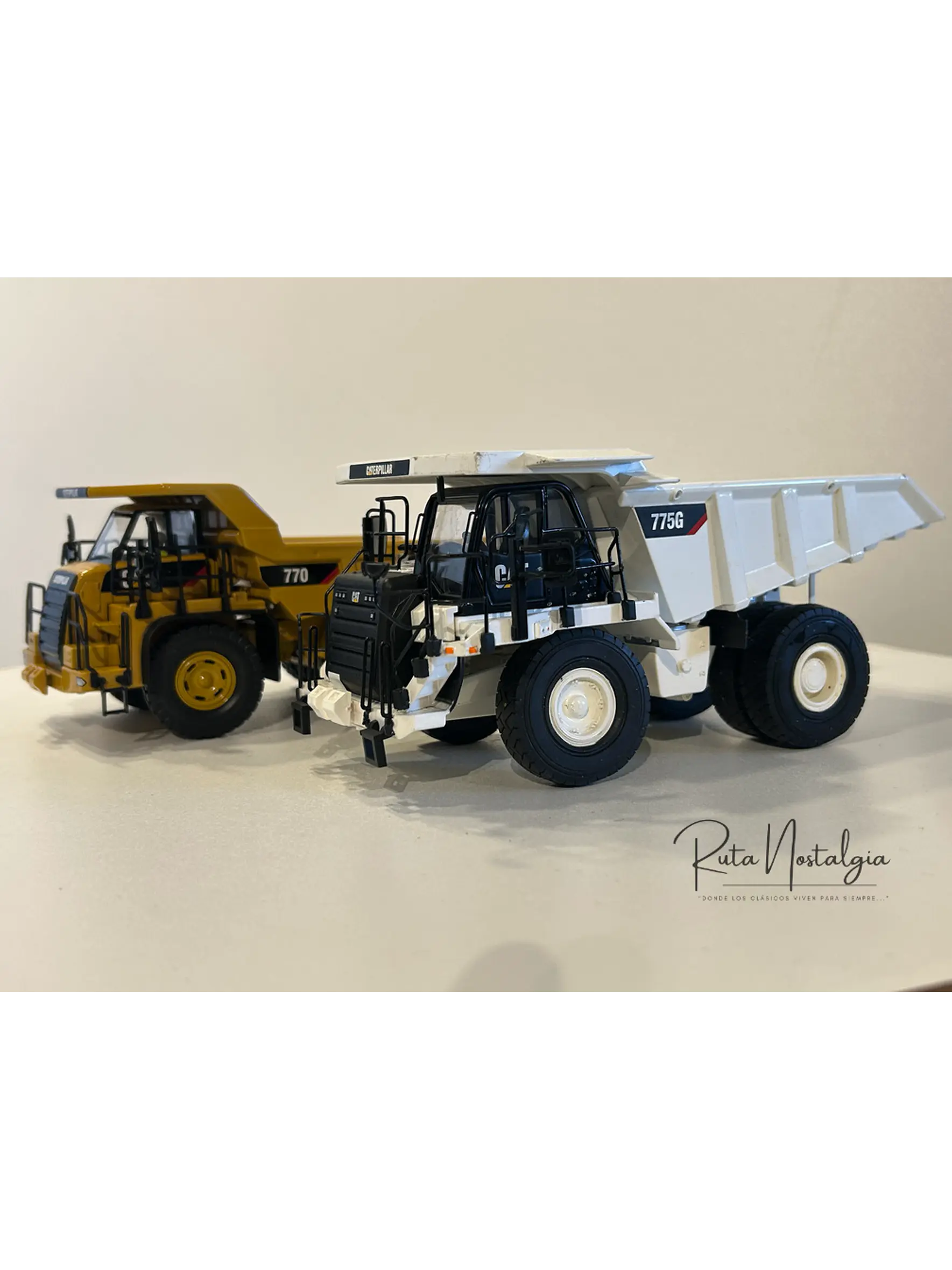 Camión Dumper - Highway truck CAT 775G | Norscot Edición Especial - 1:50 – Camión Minero a Escala Coleccionable (Sin caja original) 10