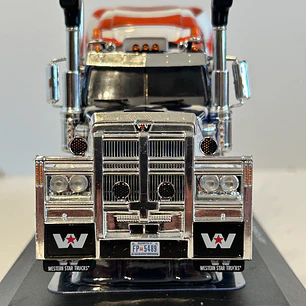 Western Star 4900 “American Eagle” 2015 1:43 Hachette – Camión americano showtruck de colección 
