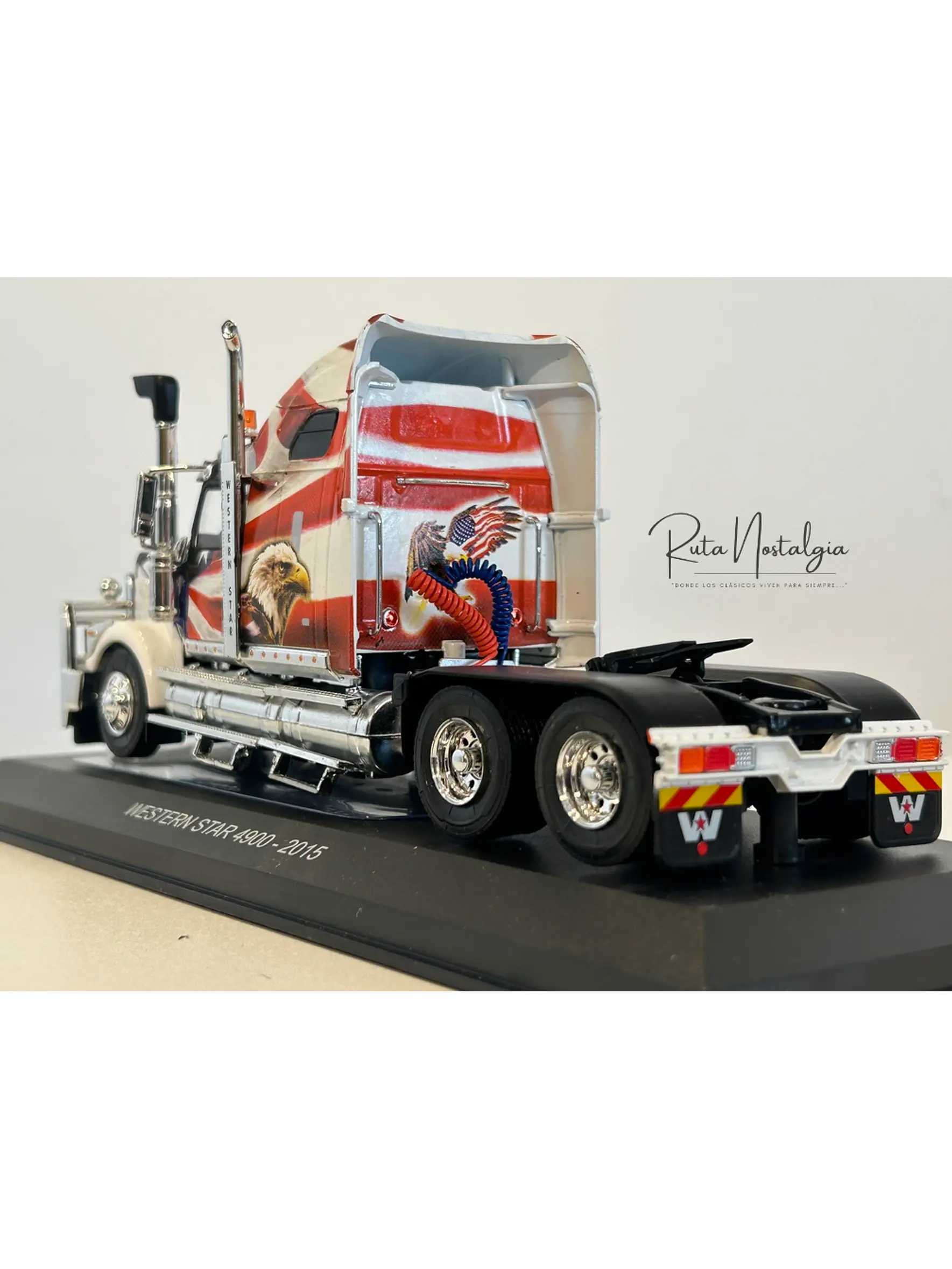 Western Star 4900 “American Eagle” 2015 1:43 Hachette – Camión americano showtruck de colección  5