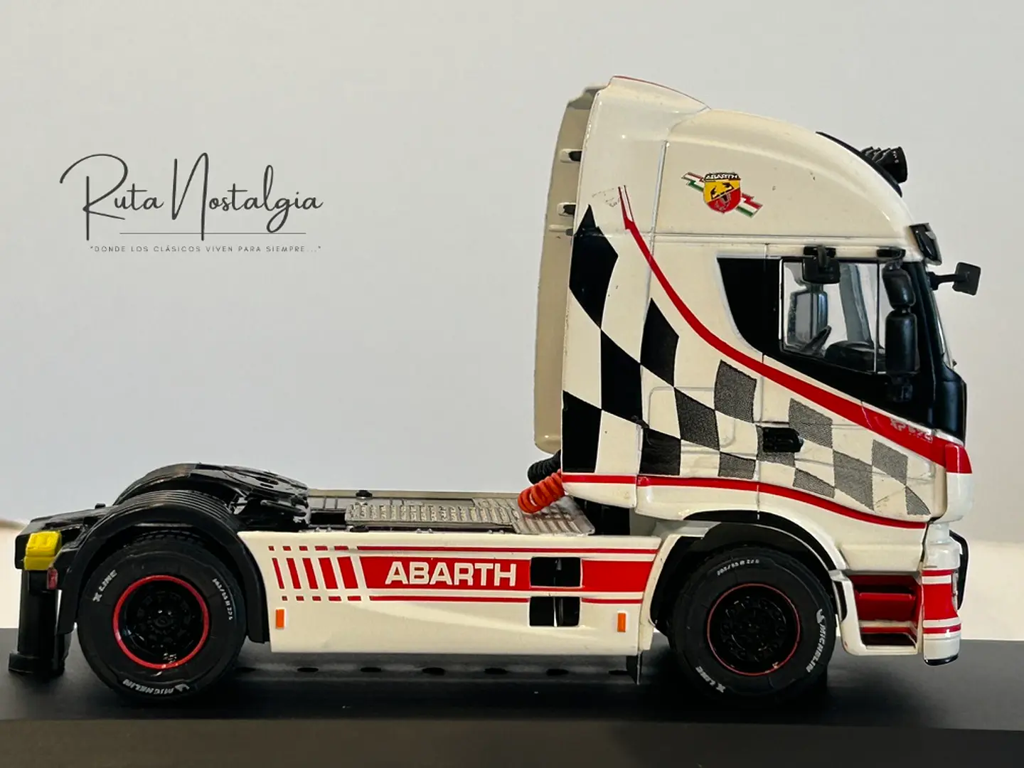 Camión Iveco Stralis Hi-Way 