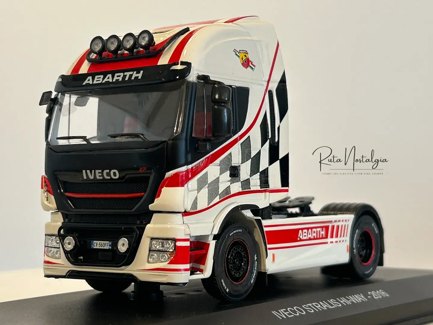Camión Iveco Stralis Hi-Way 