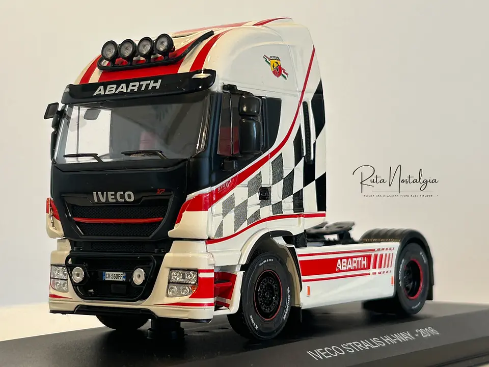 Camión Iveco Stralis Hi-Way 