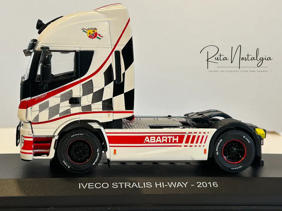 Camión Iveco Stralis Hi-Way 