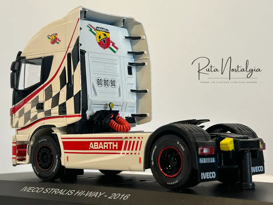 Camión Iveco Stralis Hi-Way 