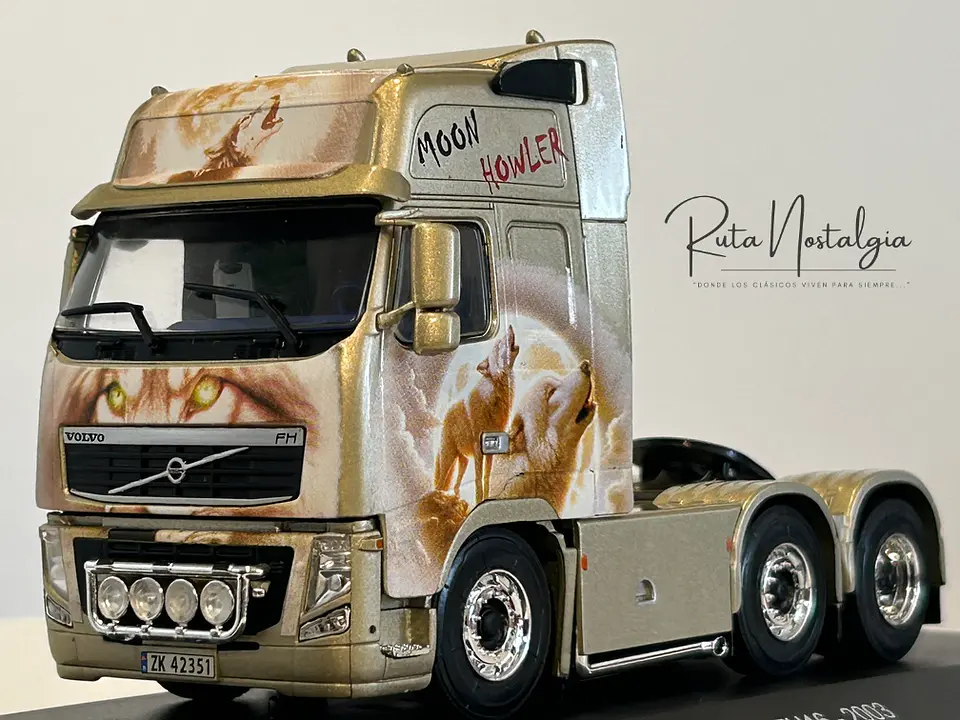 Camión Volvo FH16 “Moon Howler” (2003) | IXO 1:43 3