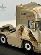 Volvo FH16 2003 “Moon Howler” 1:43 Hachette – Camión sueco colección tuning  - thumbnail 8
