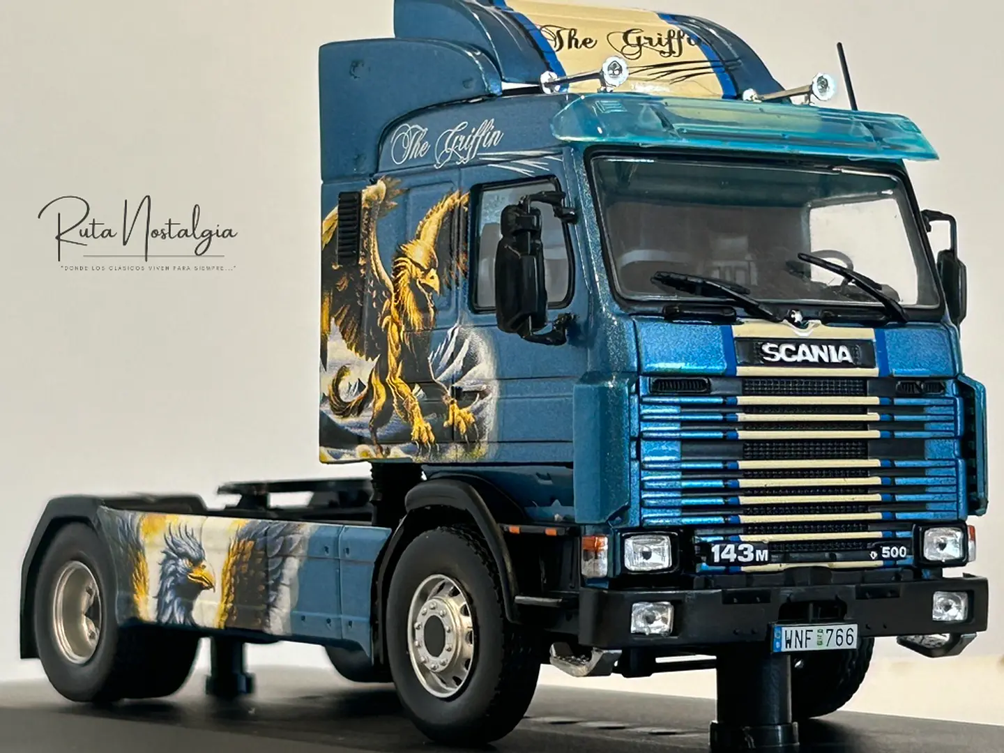 Camión Scania 143M “The Griffin” (1990) | IXO 1:43 1