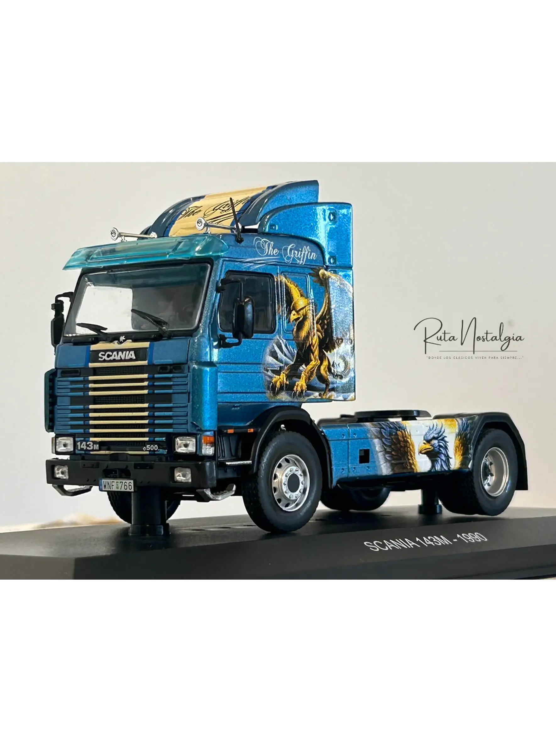 Scania 143M 500 “The Griffin” 1990 1:43 Hachette – Camión V8 sueco. Colección tuning 3