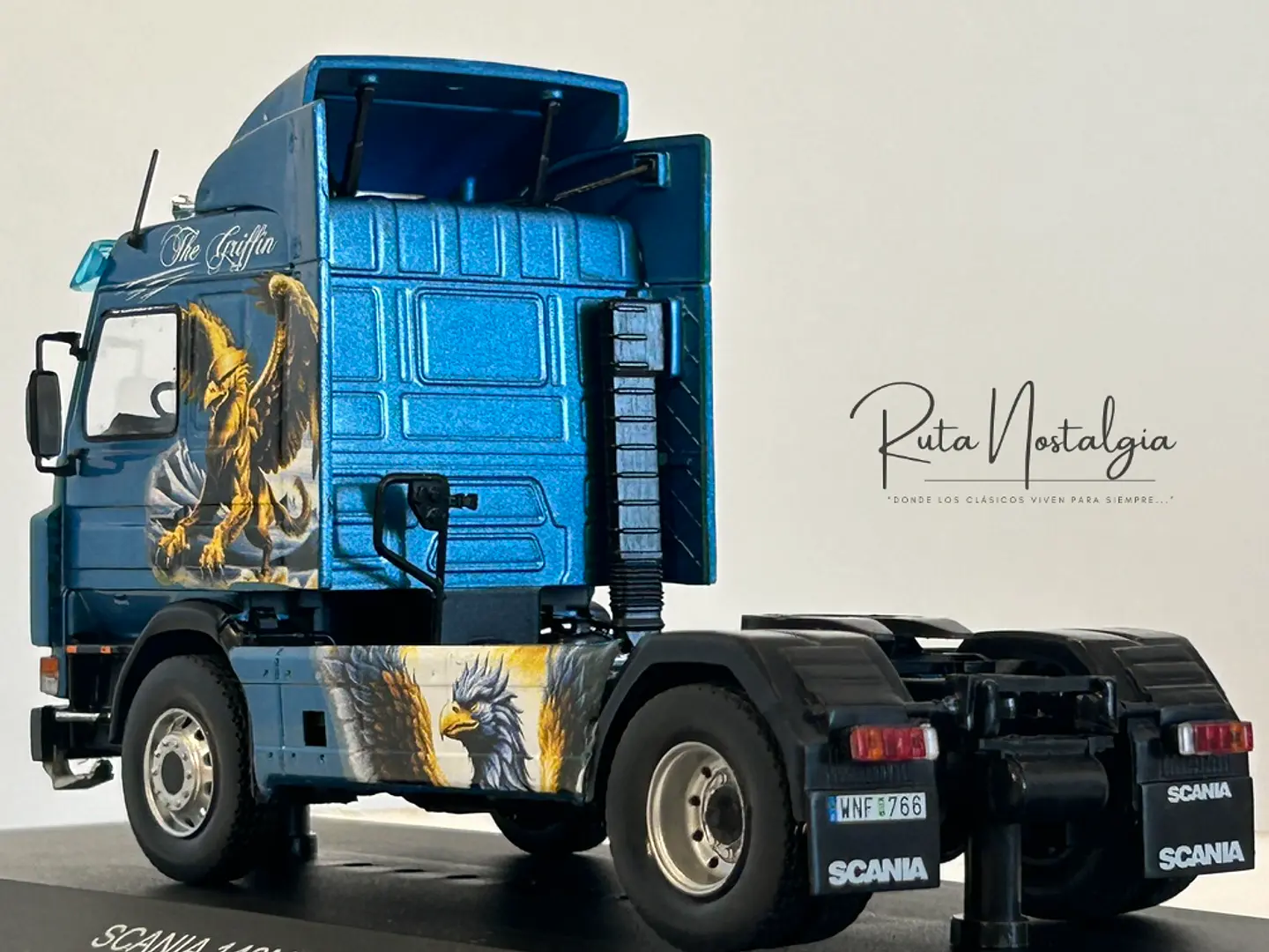Camión Scania 143M “The Griffin” (1990) | IXO 1:43 5