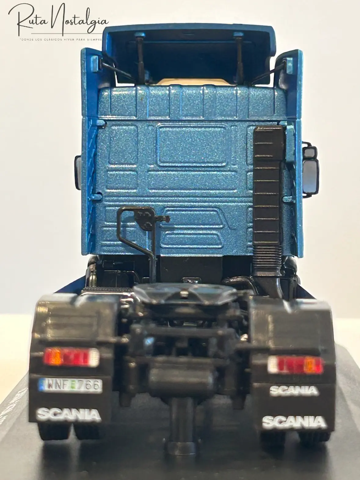 Scania 143M 500 “The Griffin” 1990 1:43 Hachette – Camión V8 sueco. Colección tuning 6