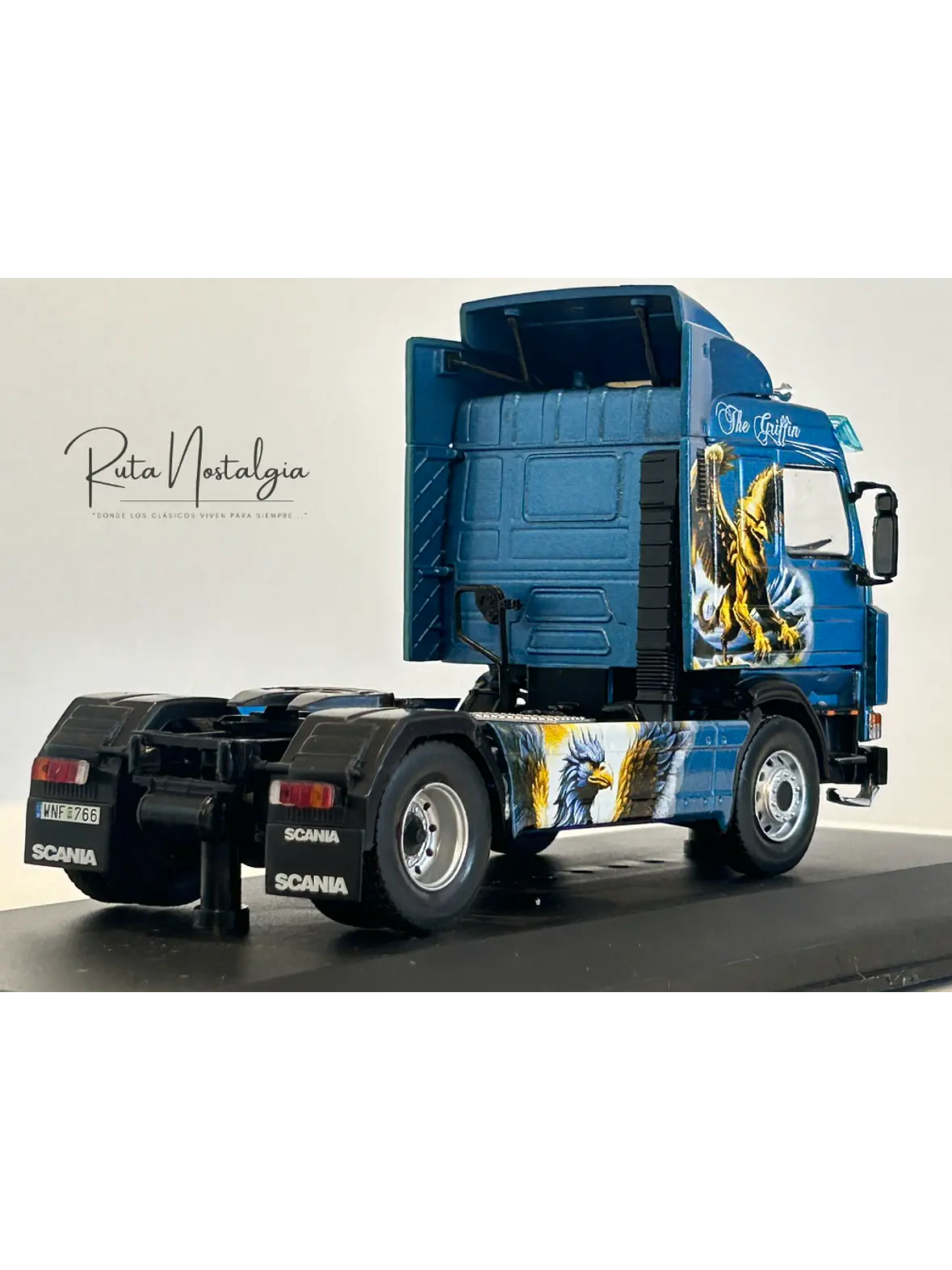 Scania 143M 500 “The Griffin” 1990 1:43 Hachette – Camión V8 sueco. Colección tuning 7