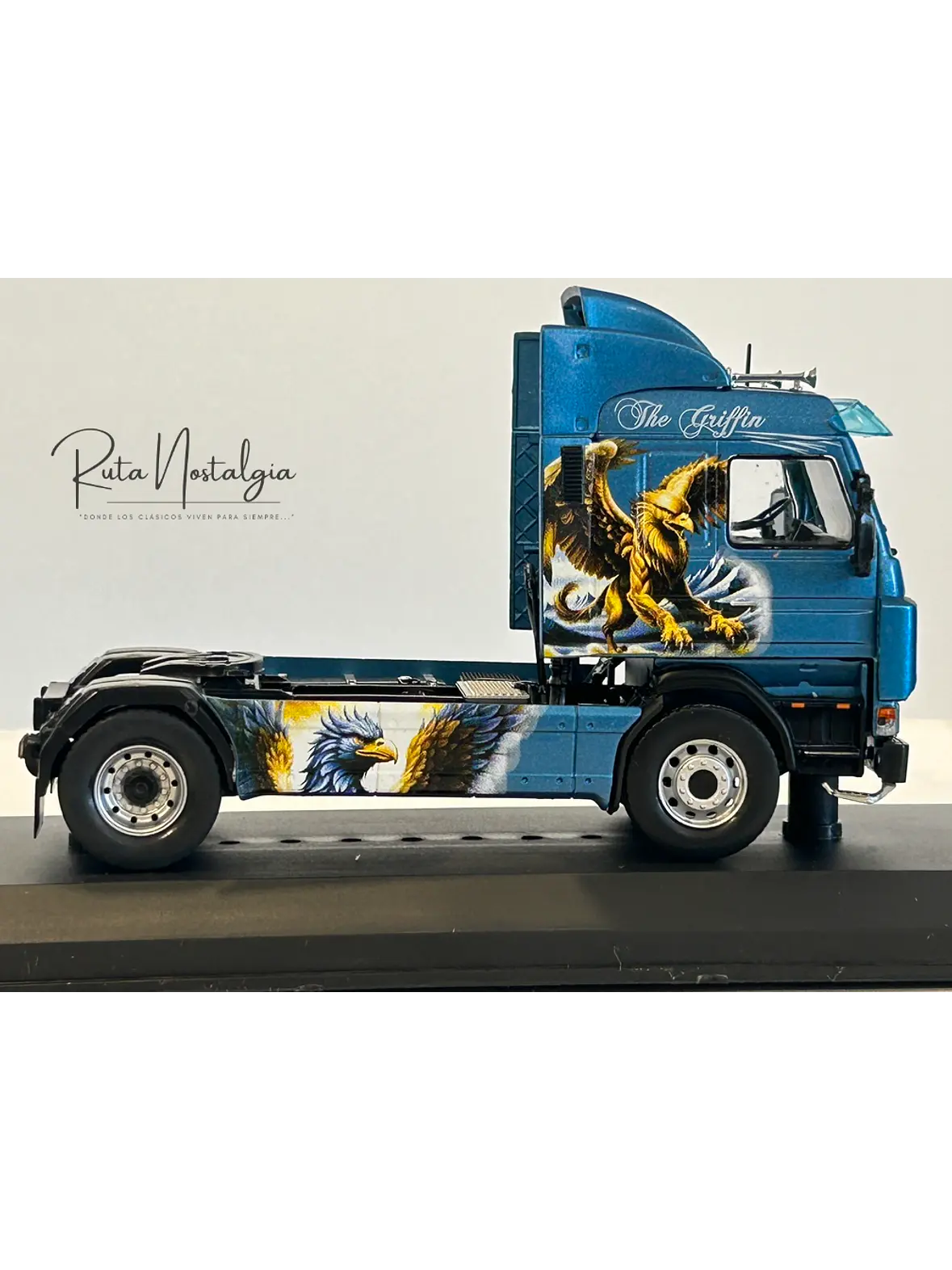 Scania 143M 500 “The Griffin” 1990 1:43 Hachette – Camión V8 sueco. Colección tuning 8