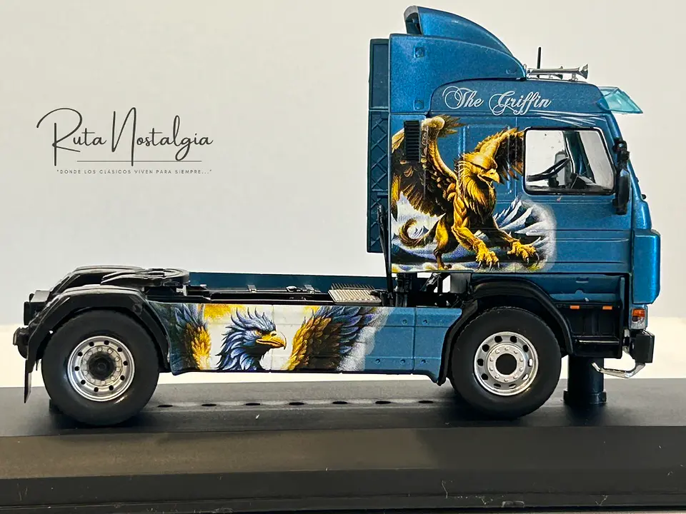 Camión Scania 143M “The Griffin” (1990) | IXO 1:43 8