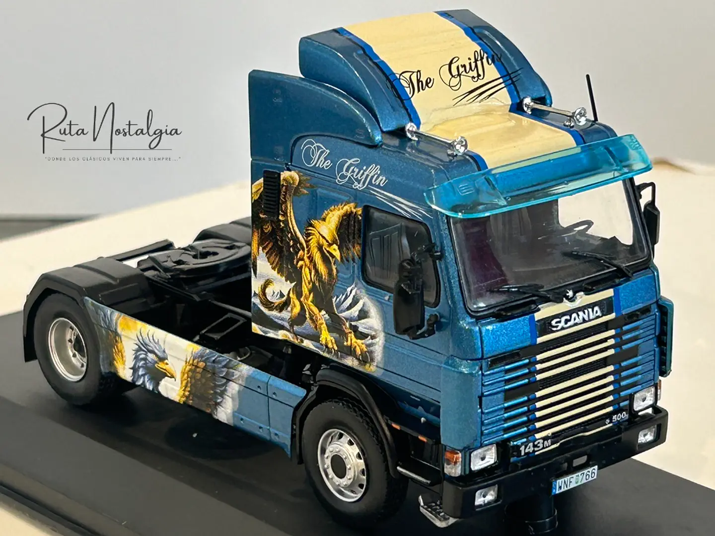 Camión Scania 143M “The Griffin” (1990) | IXO 1:43 9