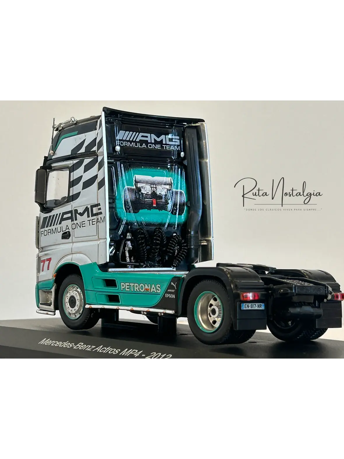 Camión Mercedes-Benz Actros MP4 2012 AMG Petronas F1 Team 1:43 Hachette – Colección tuning 5