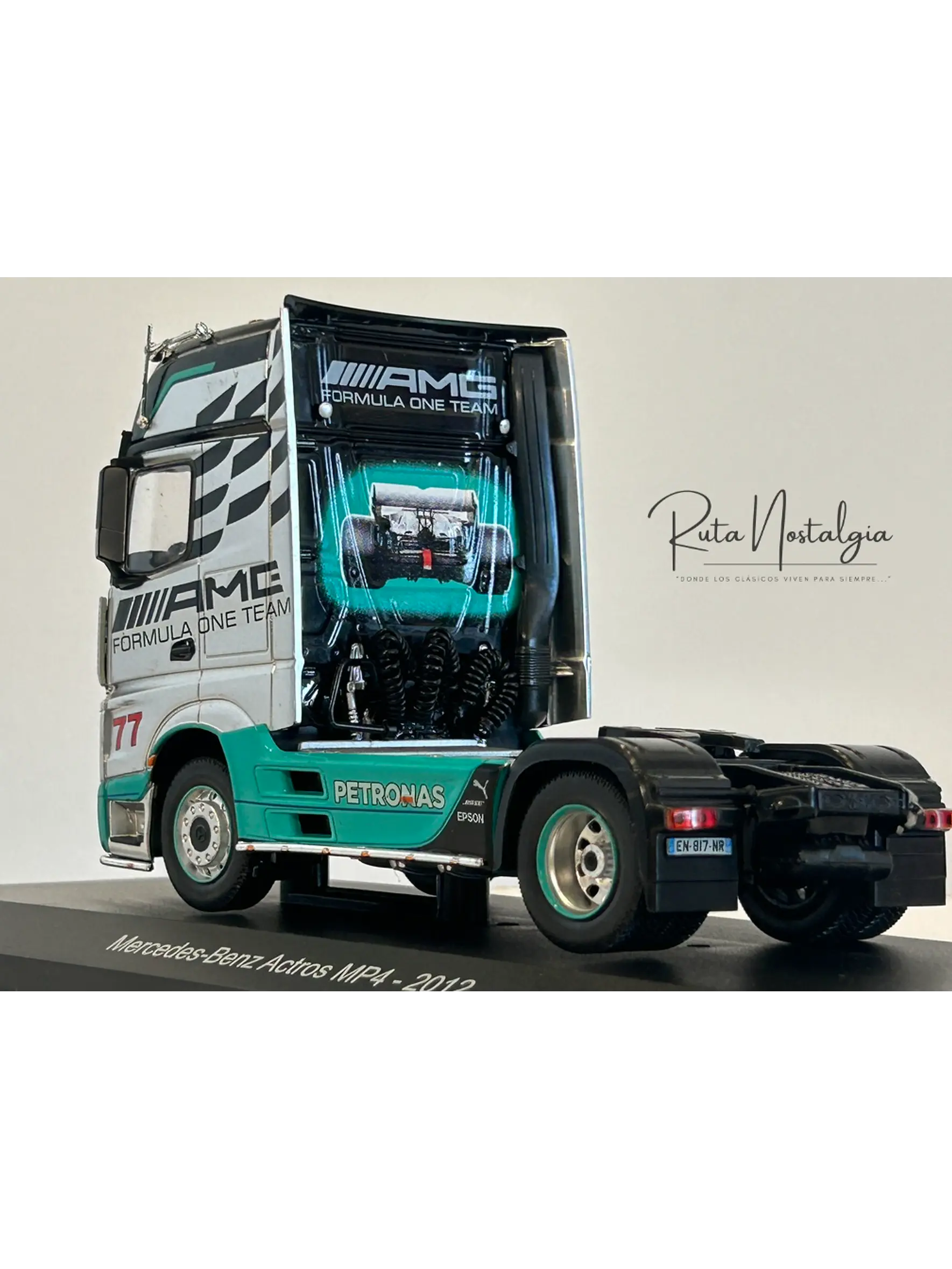 Camión Mercedes-Benz Actros MP4 2012 AMG Petronas F1 Team 1:43 Hachette – Colección tuning 5