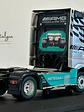 Camión Mercedes-Benz Actros MP4 2012 AMG Petronas F1 Team 1:43 Hachette – Colección tuning - Miniatura 7