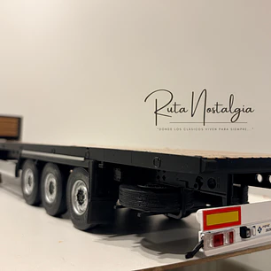 Rampla Plataforma Plana Solido 1:24 | Semirremolque Flatbed de Colección para Camiones en Chile