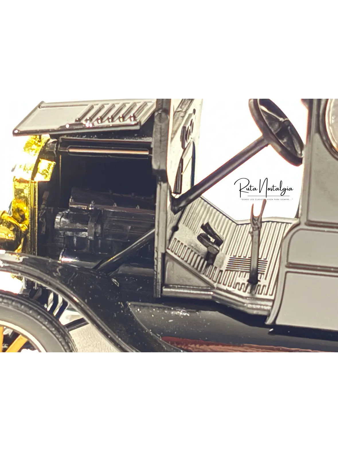 Ford Model T Paddy Wagon 1925 |  Motormax Platinum Collection 1:24 | Furgón Clásico Americano de Colección en Chile 3