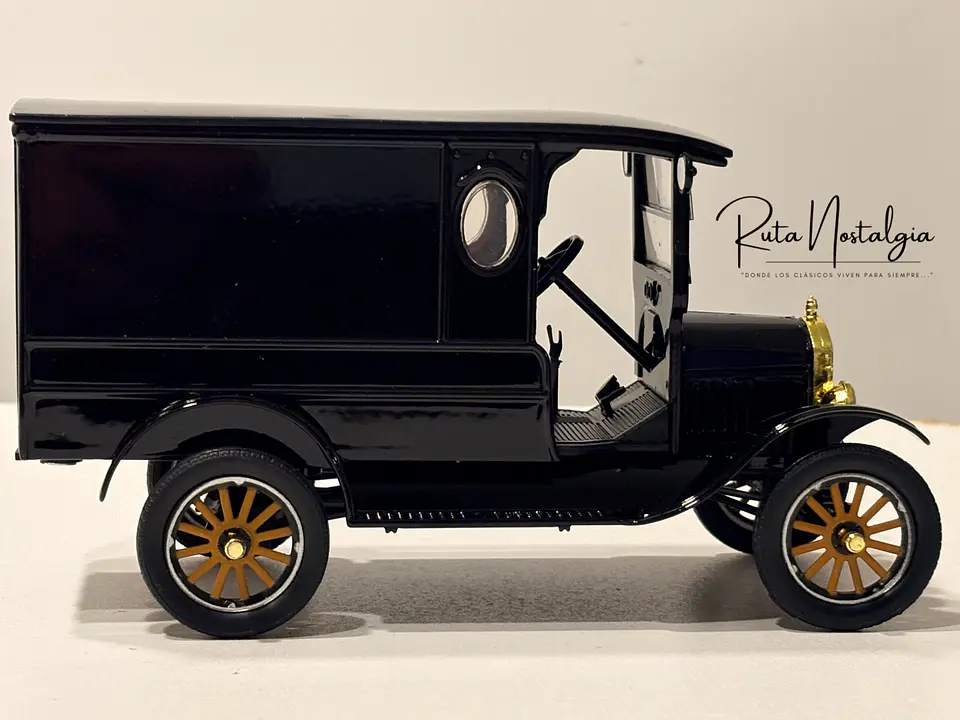 Auto Ford Model T Paddy Wagon (1925) | Motormax 1:24 9