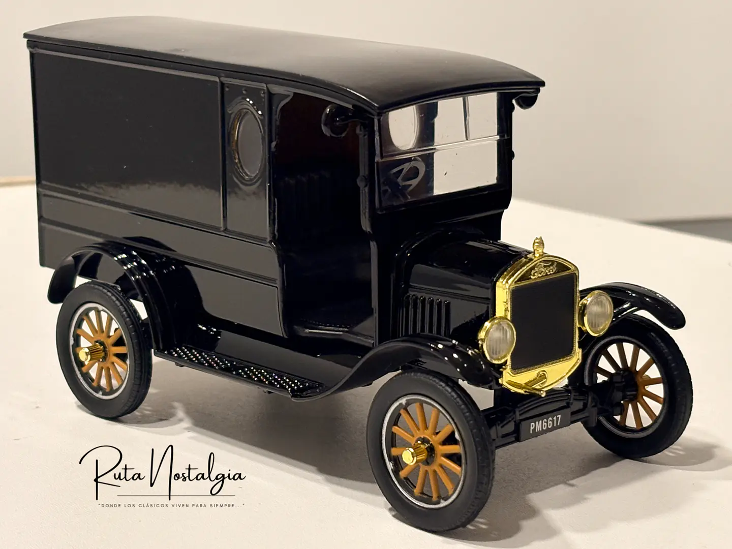 Auto Ford Model T Paddy Wagon (1925) | Motormax 1:24 10