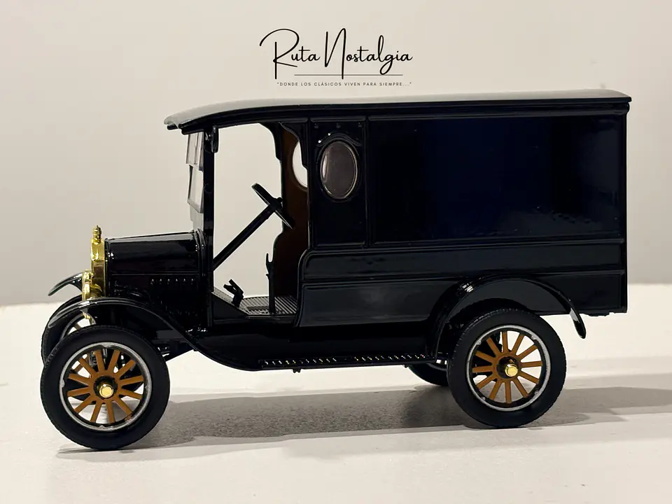 Auto Ford Model T Paddy Wagon (1925) | Motormax 1:24 5