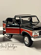 Ford Bronco Ranger XLT 1978 Motormax 1:24 Negro/Rojo | 4x4 Clásico Americano de Colección en Chile - thumbnail 3