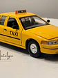 Ford Crown Victoria New York Taxi 1999 Welly 1:24 | Taxi Clásico Americano de Colección en Chile - thumbnail 4