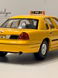 Ford Crown Victoria New York Taxi 1999 Welly 1:24 | Taxi Clásico Americano de Colección en Chile - thumbnail 6