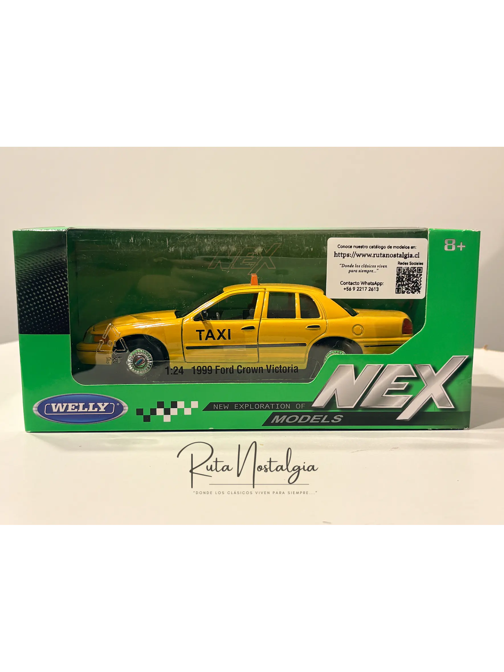 Ford Crown Victoria New York Taxi 1999 Welly 1:24 | Taxi Clásico Americano de Colección en Chile 9