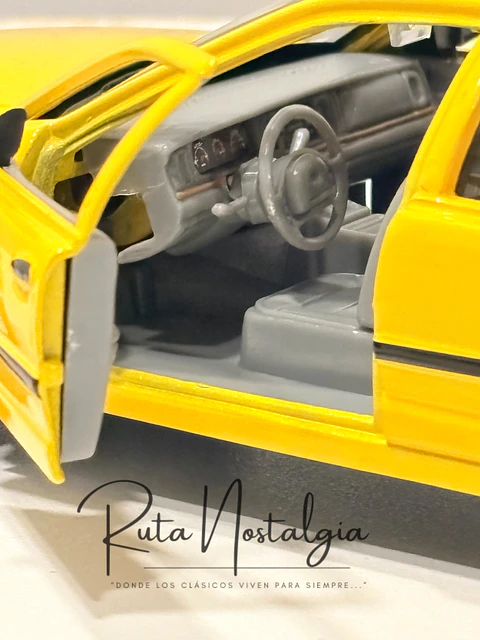 Auto Ford Crown Victoria "New York Taxi" (1999) | Welly 1:24