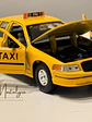 Ford Crown Victoria New York Taxi 1999 Welly 1:24 | Taxi Clásico Americano de Colección en Chile - thumbnail 3