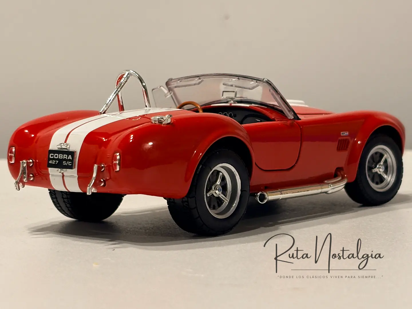 Auto Shelby Cobra 427 S/C (1965) | Welly 1:24 8