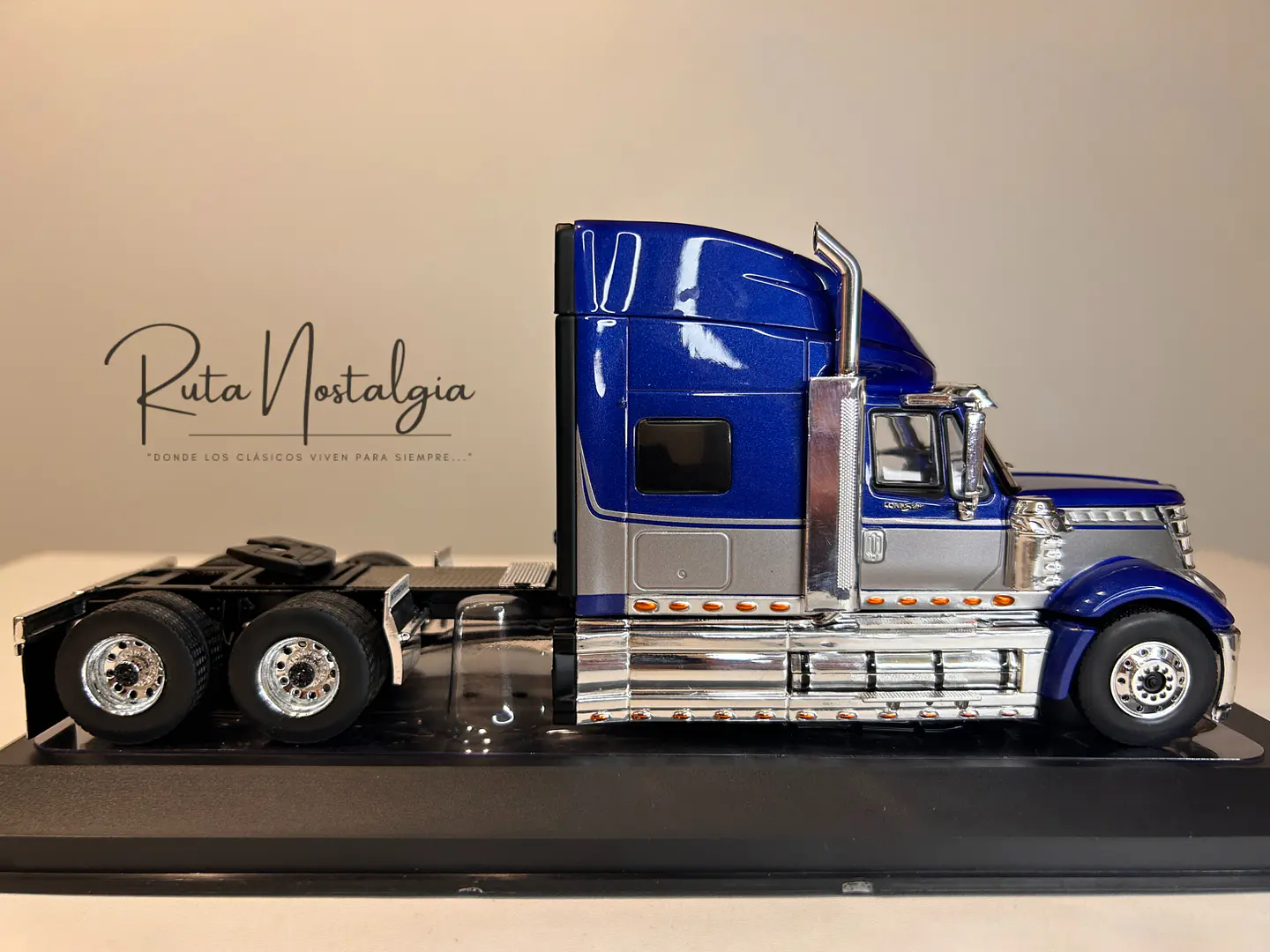 International Lonestar (2010) | IXO Models - Camión a escala 1:43 8