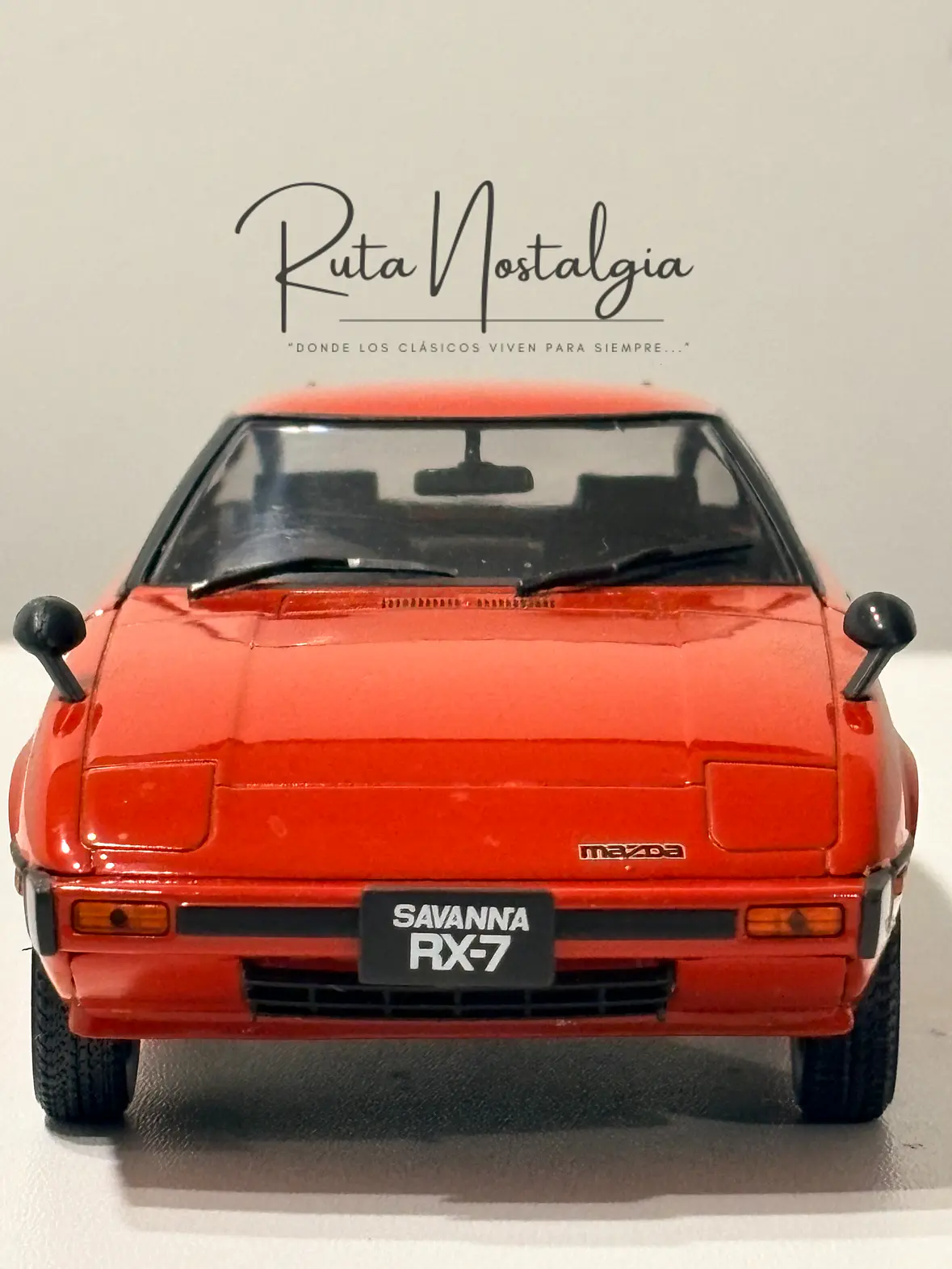 Auto Mazda RX-7 RHD 1980 Rojo WhiteBox 1:24 | Deportivo Japonés Clásico de Colección - Modelo sin caja 3