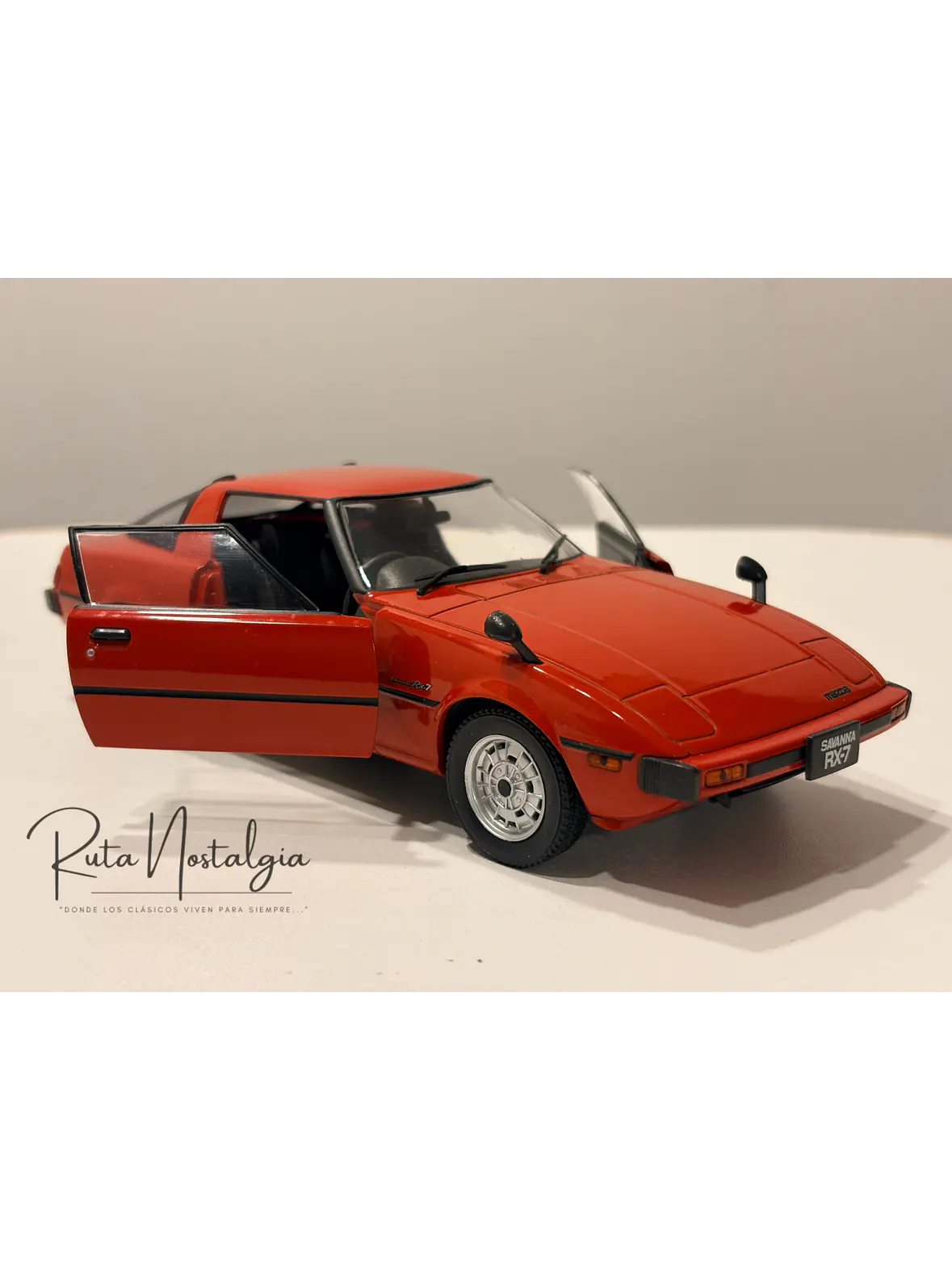 Auto Mazda RX-7 RHD 1980 Rojo WhiteBox 1:24 | Deportivo Japonés Clásico de Colección - Modelo sin caja 1