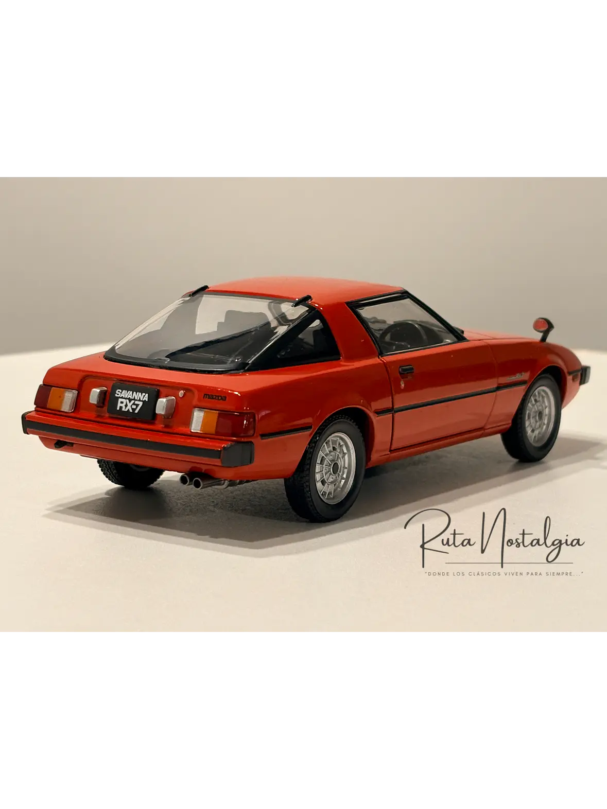 Auto Mazda RX-7 RHD 1980 Rojo WhiteBox 1:24 | Deportivo Japonés Clásico de Colección - Modelo sin caja 7
