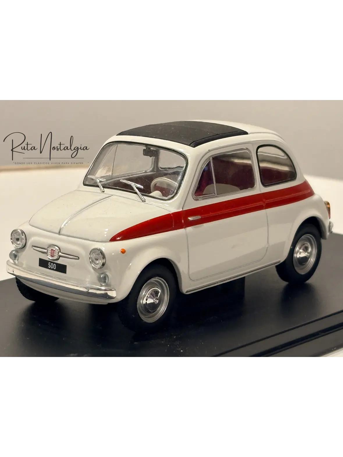 Fiat 500 1960 White/Red WhiteBox 1:24 | Auto Italiano Clásico de Colección - Modelo sin caja 8