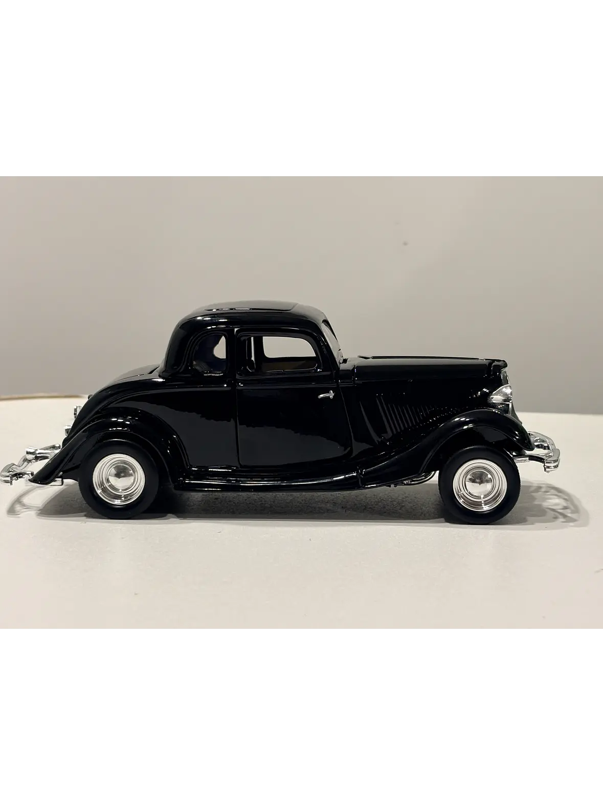 Auto Ford Coupe (1934) | Motormax 1:24 – Clásico V8 de los años 30 para coleccionistas 6