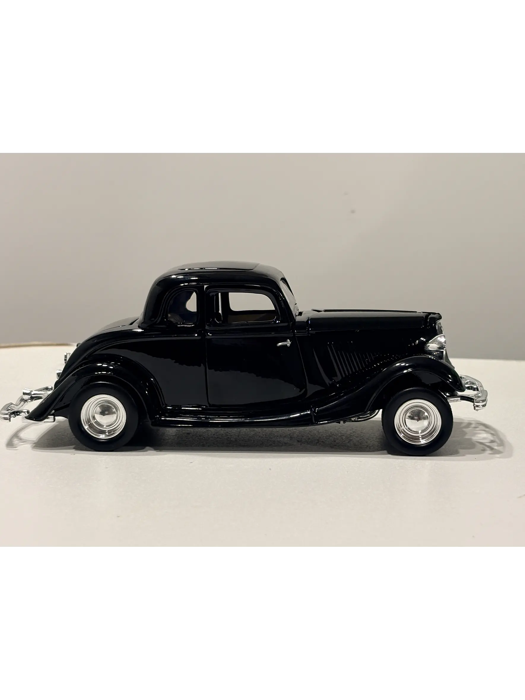 Auto Ford Coupe (1934) | Motormax 1:24 – Clásico V8 de los años 30 para coleccionistas 6