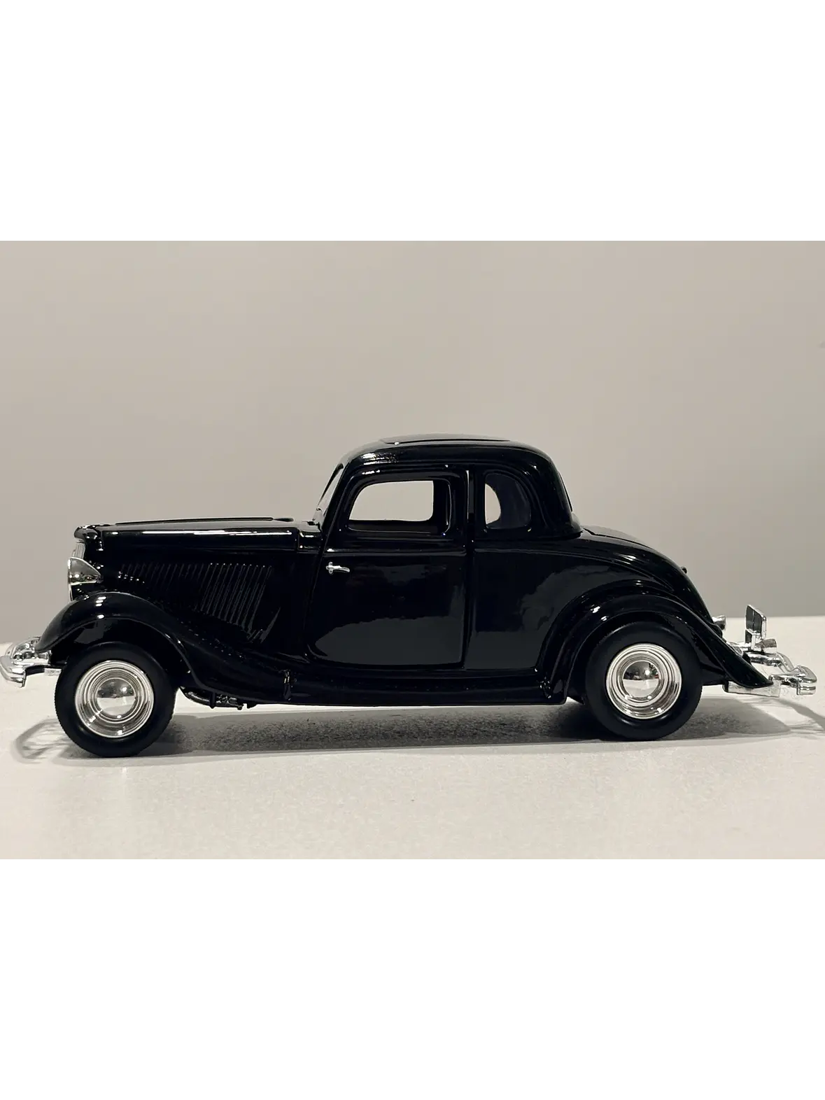 Auto Ford Coupe (1934) | Motormax 1:24 – Clásico V8 de los años 30 para coleccionistas 9