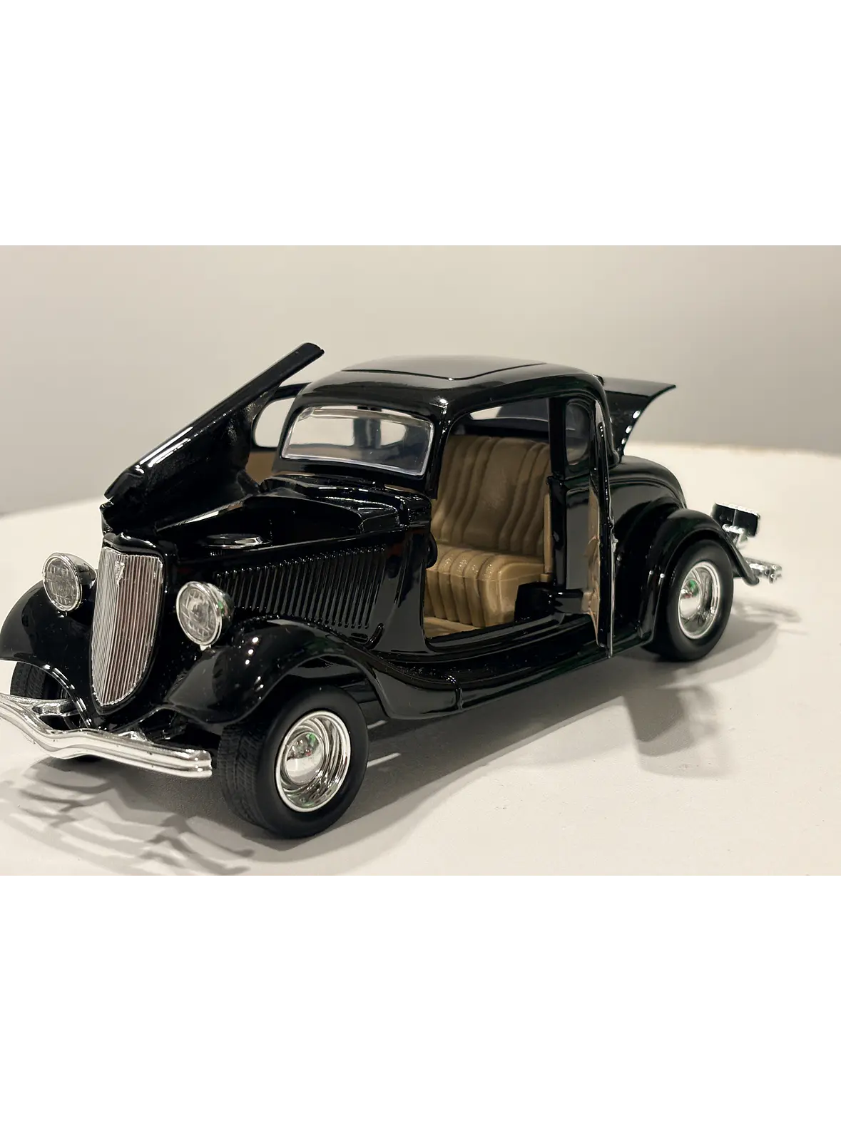 Auto Ford Coupe (1934) | Motormax 1:24 – Clásico V8 de los años 30 para coleccionistas 1